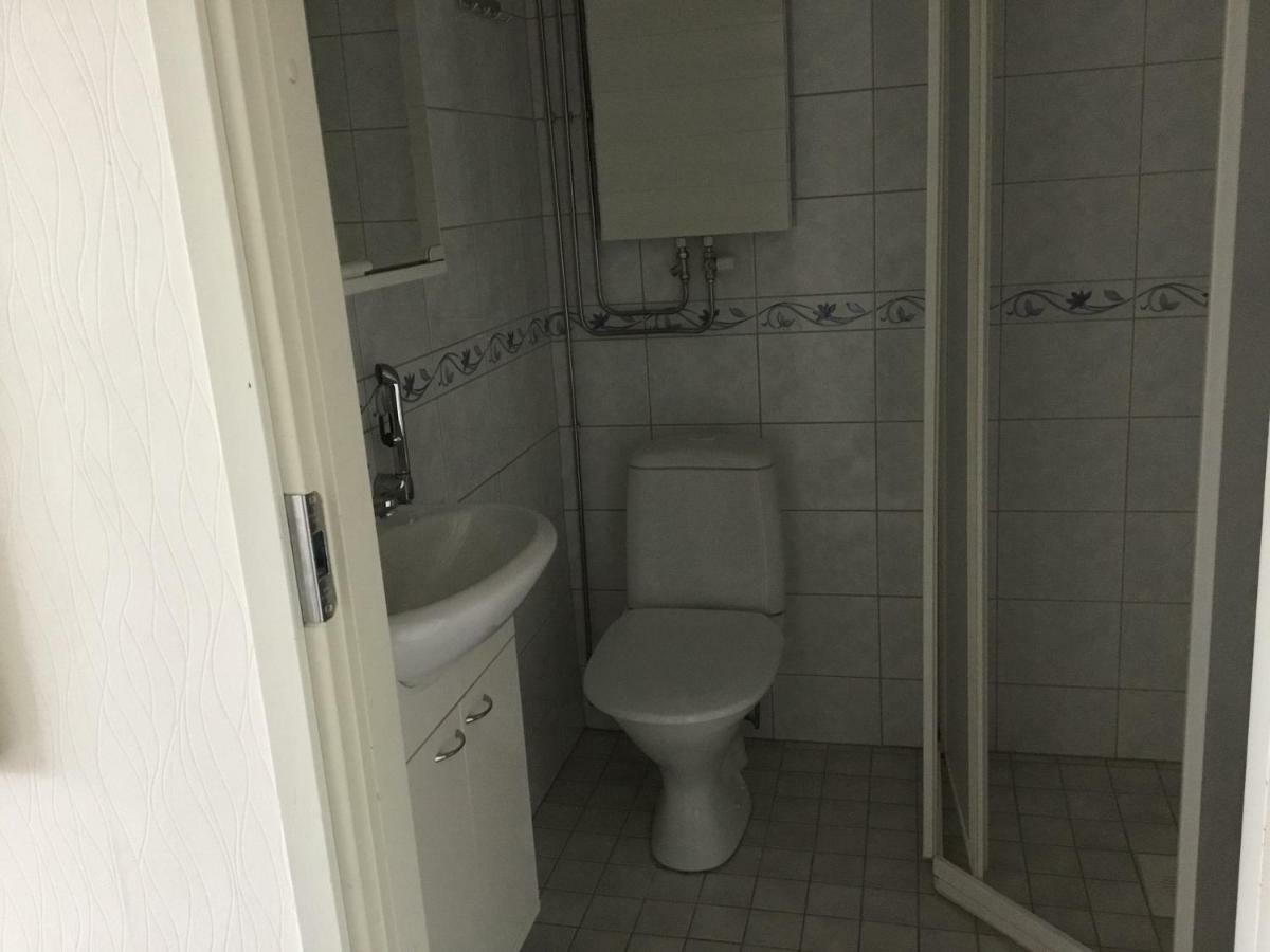 Yksio Uudenmaankatu Appartement Hyvinkää Buitenkant foto